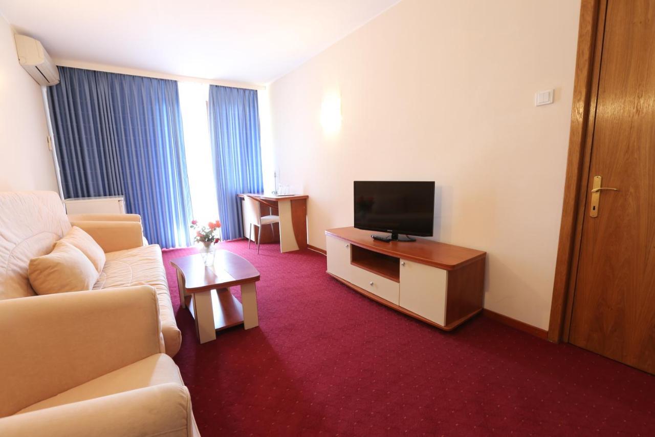 Hotel Doina Neptun Bagian luar foto