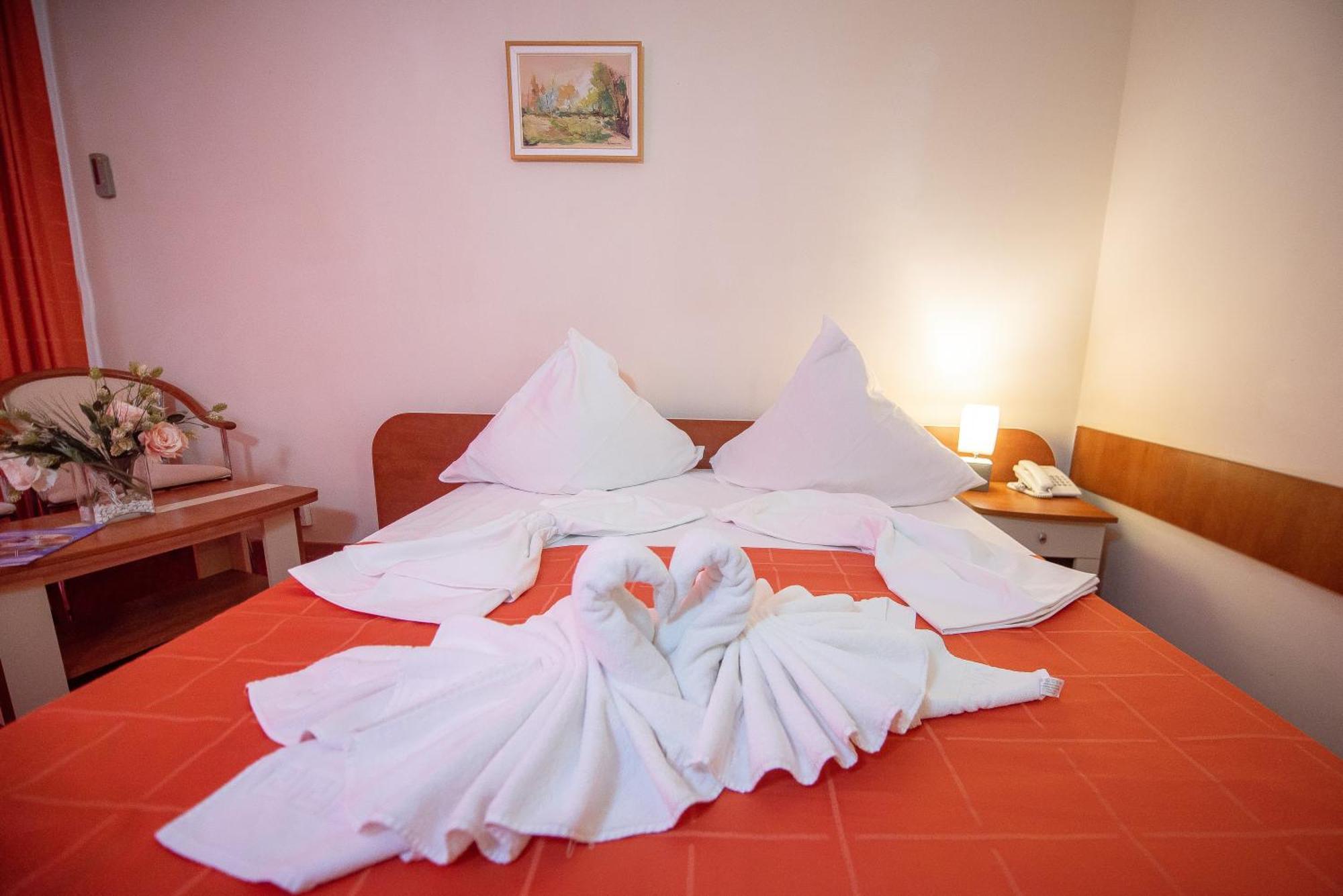 Hotel Doina Neptun Bagian luar foto